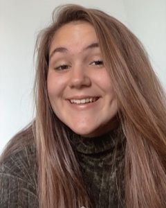 Meet your Posher, Caroline